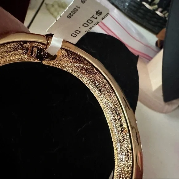 Camrose and Kross gold toned bangle - Picture 6 of 10